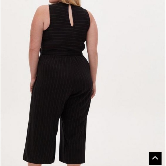 TORRID 13740167 Black Stripe Ponte Surplice Jumpsuit 0 (size 12) 0X large - Picture 2 of 6